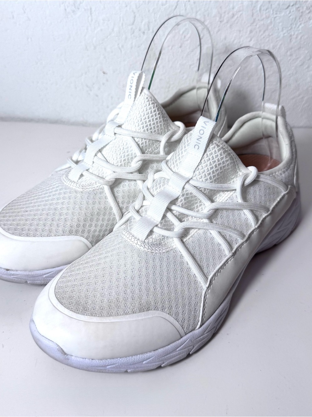Vionic Zeliya White Mesh Athletic Comfort Orthotic Sneakers